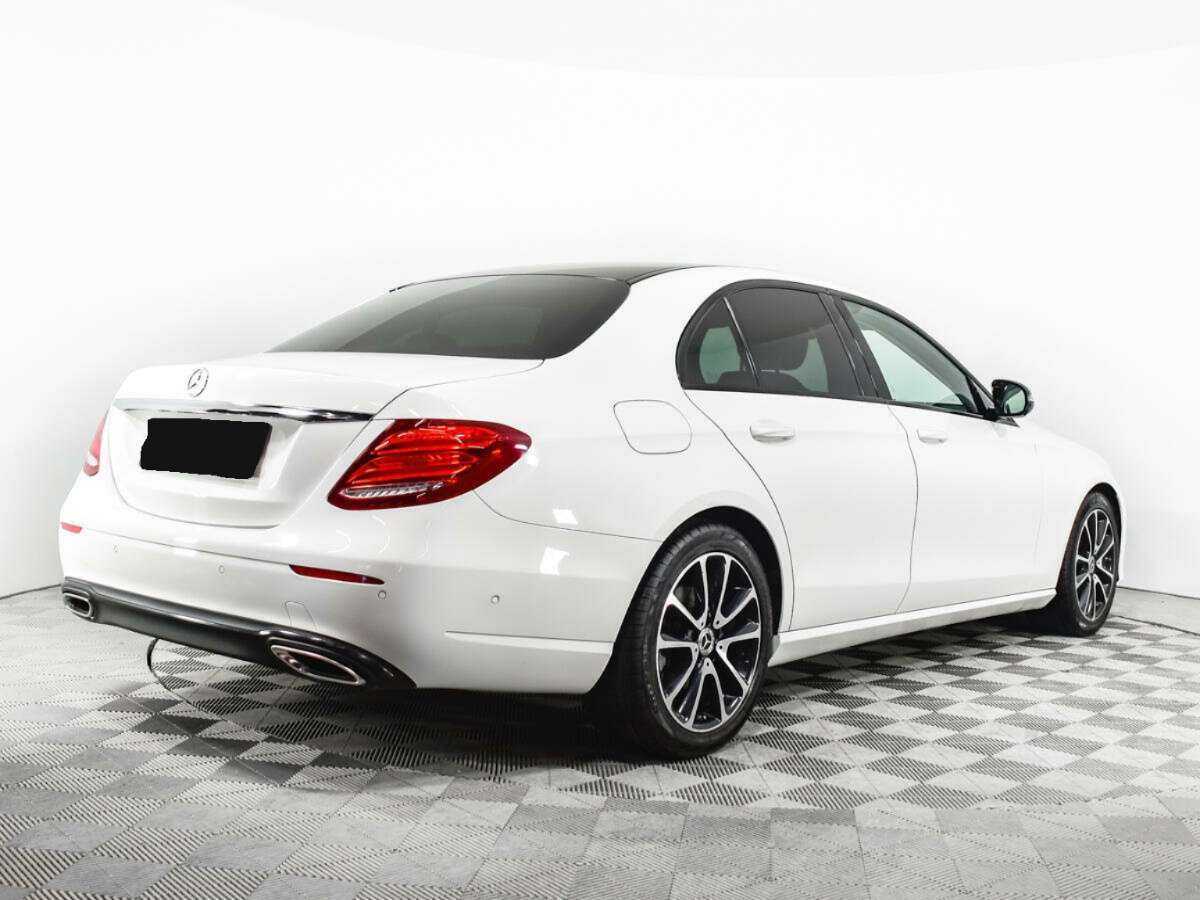 Купить Mercedes-Benz E-Класс с пробегом. Фото: #3