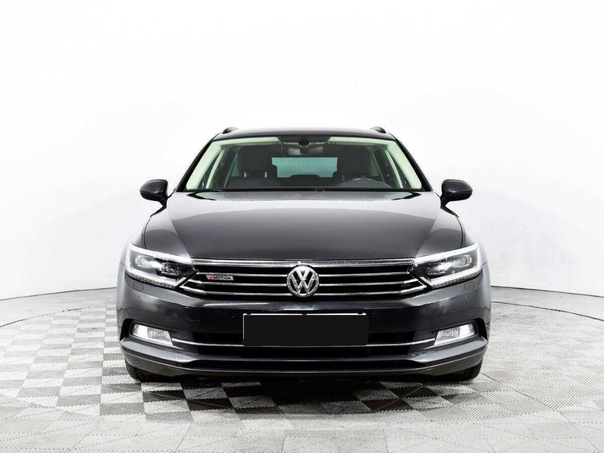 Купить Volkswagen Passat с пробегом. Фото: #1