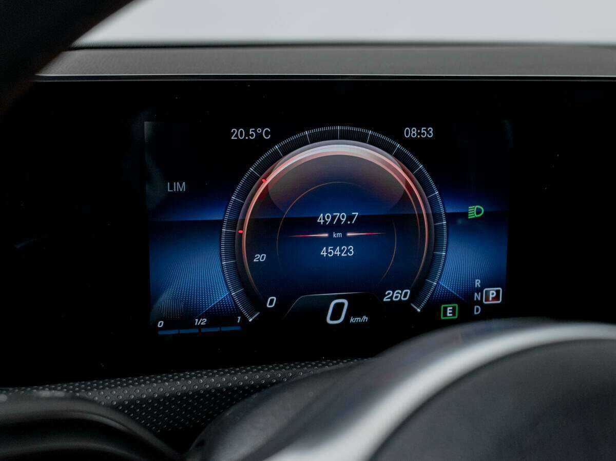 Купить Mercedes-Benz CLA с пробегом. Фото: #10