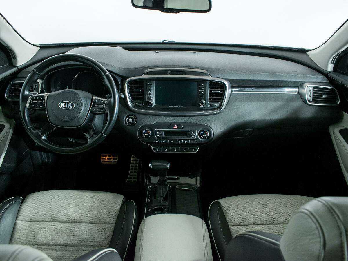 Купить Kia Sorento с пробегом. Фото: #11