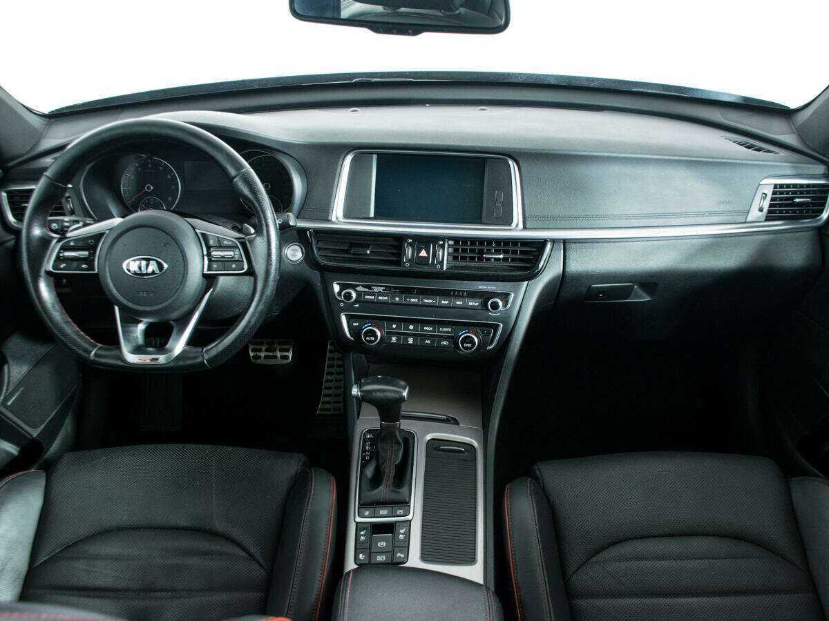 Купить Kia Optima с пробегом. Фото: #9