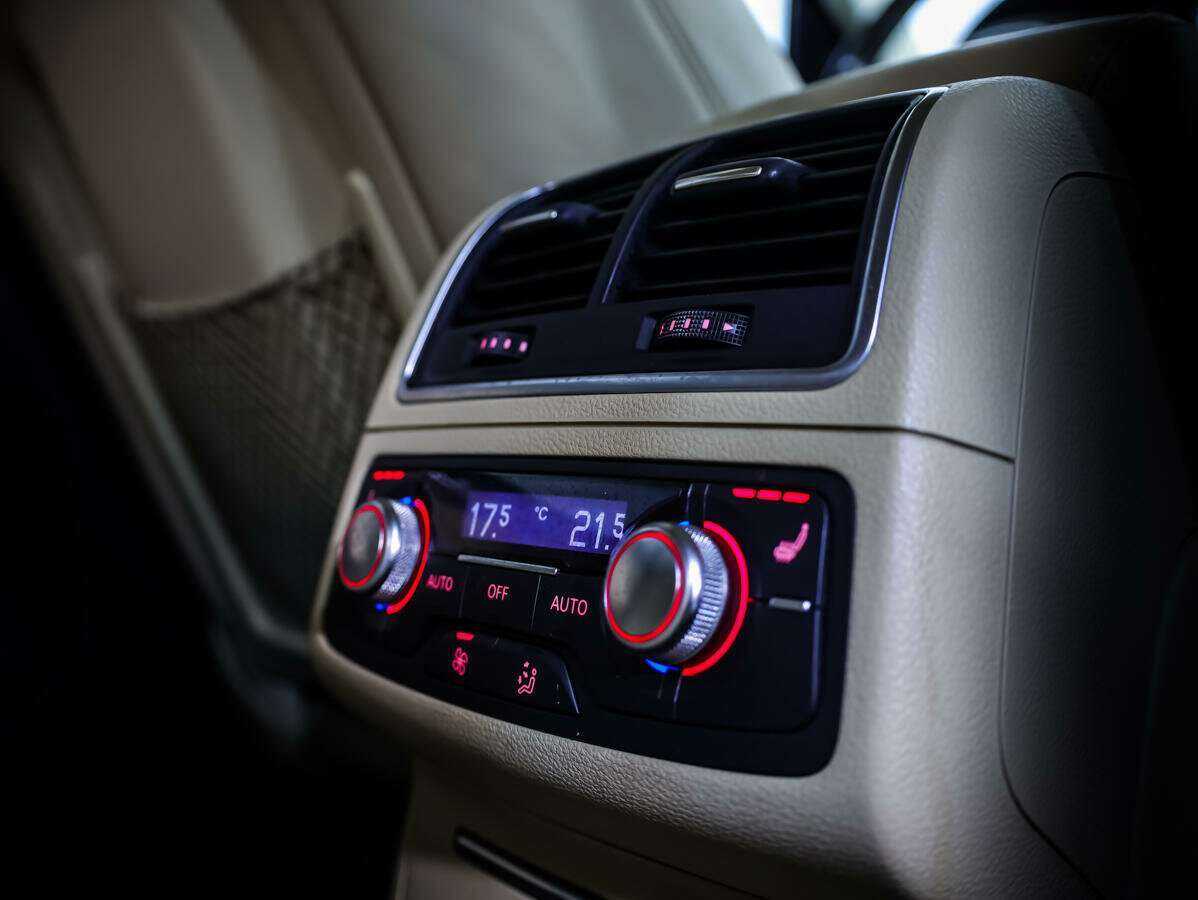 Купить Audi A6 с пробегом. Фото: #16