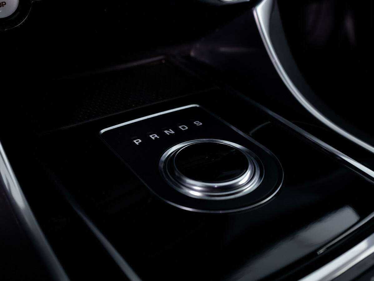 Купить Jaguar XF с пробегом. Фото: #23