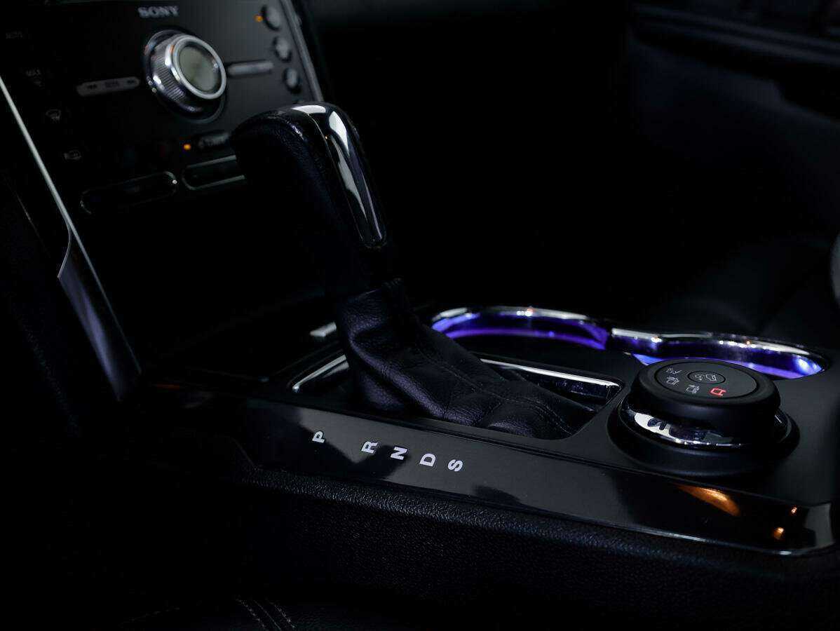 Купить Ford Explorer с пробегом. Фото: #17