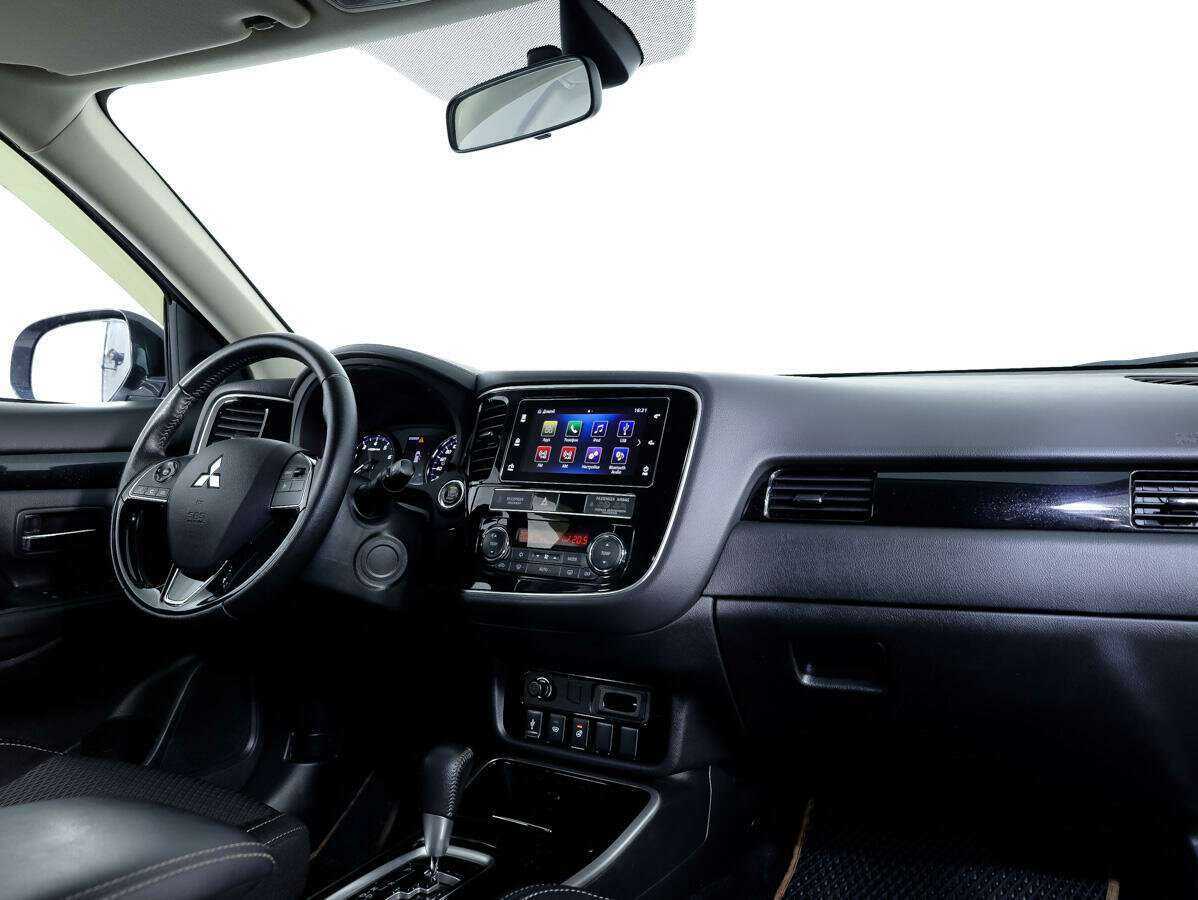 Купить Mitsubishi Outlander с пробегом. Фото: #8