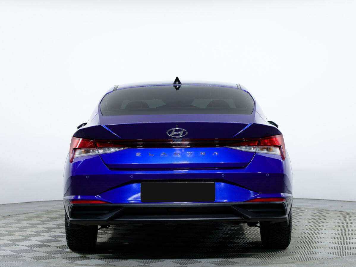 Купить Hyundai Elantra с пробегом. Фото: #4