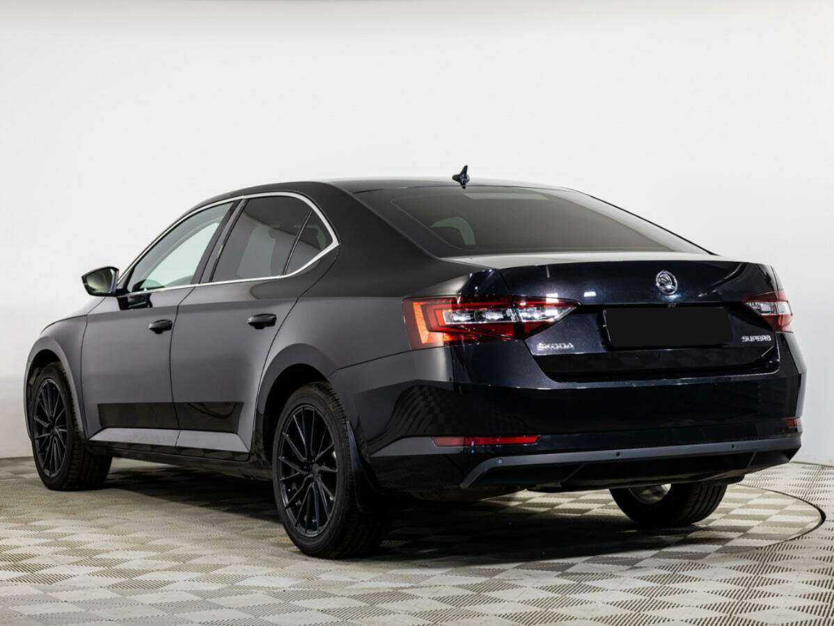 Купить Skoda Superb с пробегом. Фото: #5