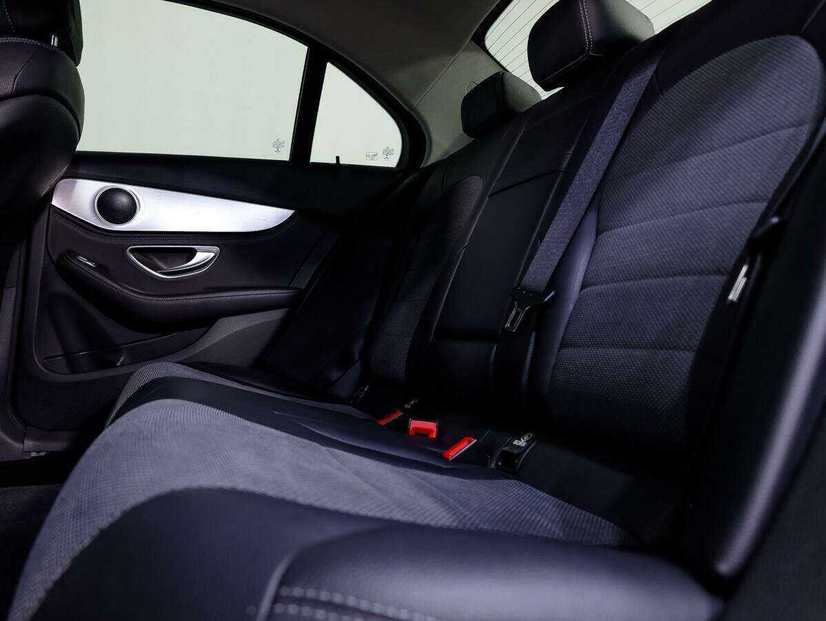 Купить Mercedes-Benz C-Класс с пробегом. Фото: #12