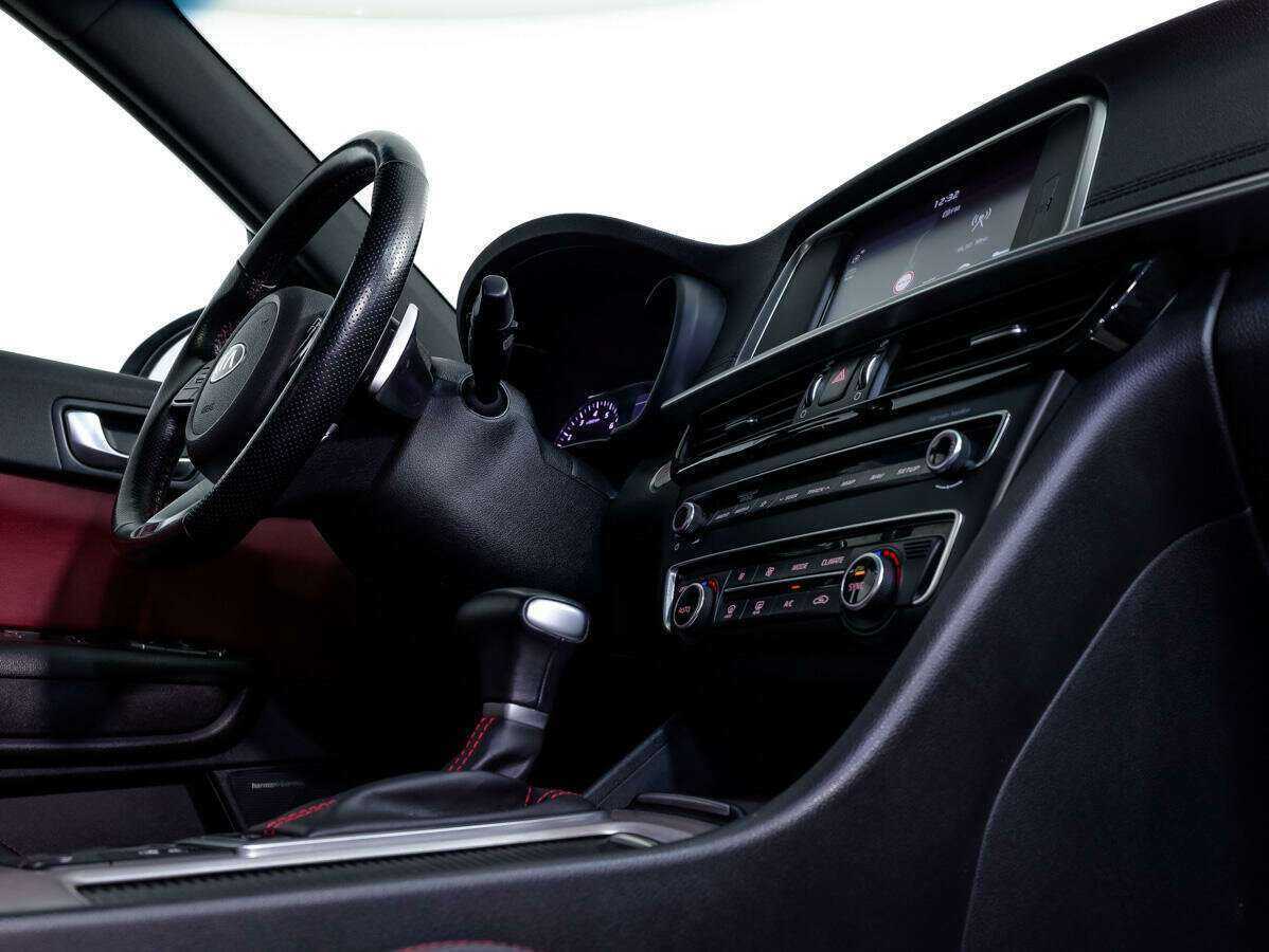 Купить Kia Optima с пробегом. Фото: #13