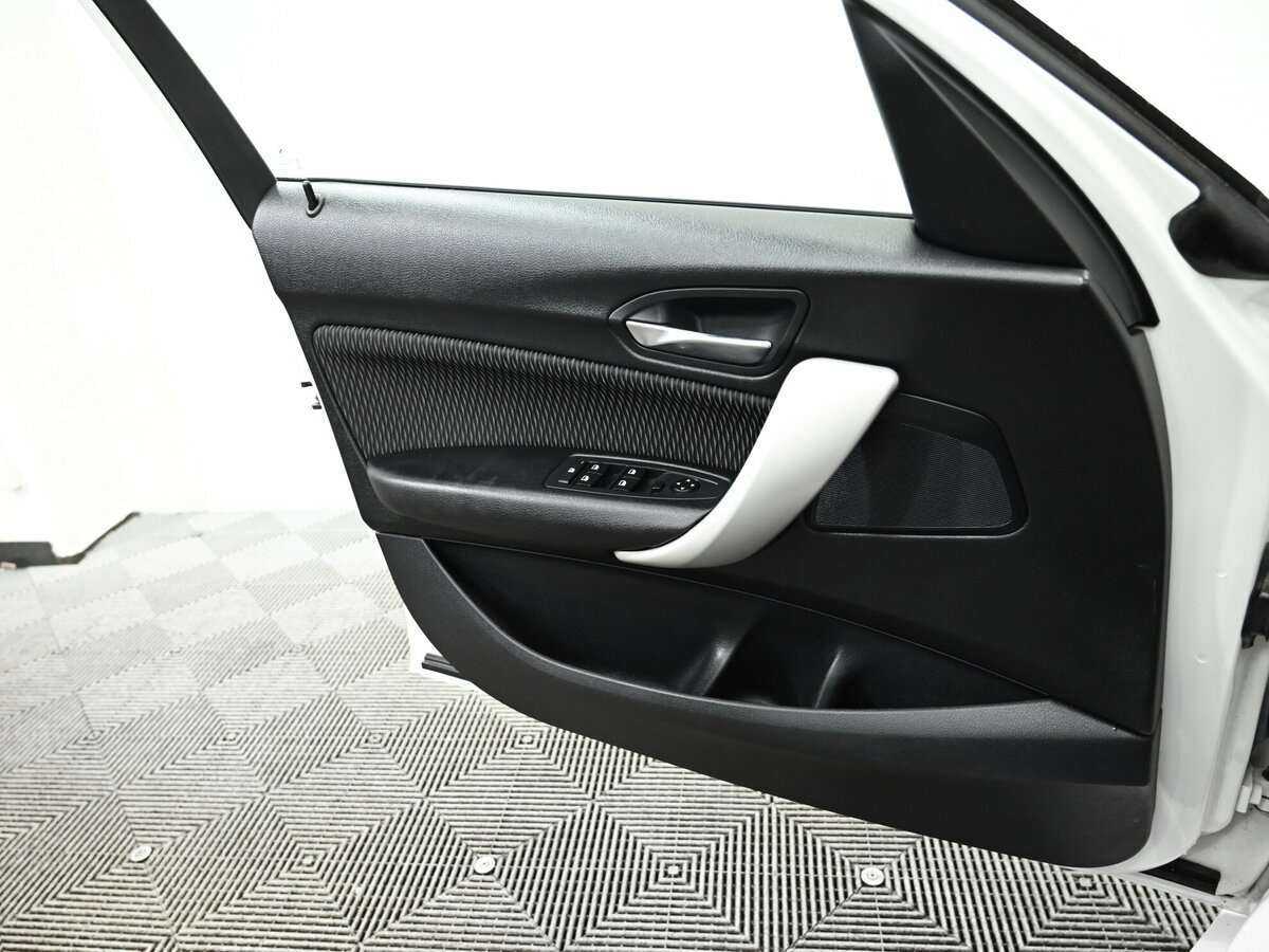 Купить BMW 1 серии с пробегом. Фото: #8