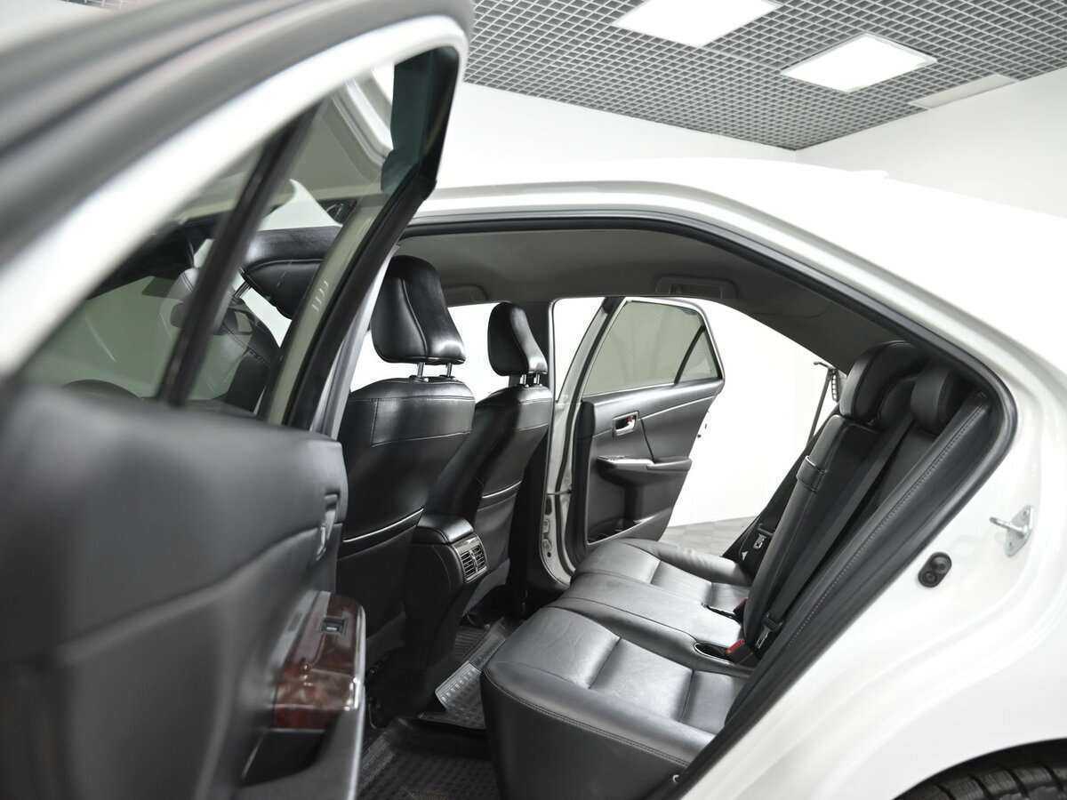 Купить Toyota Camry с пробегом. Фото: #14