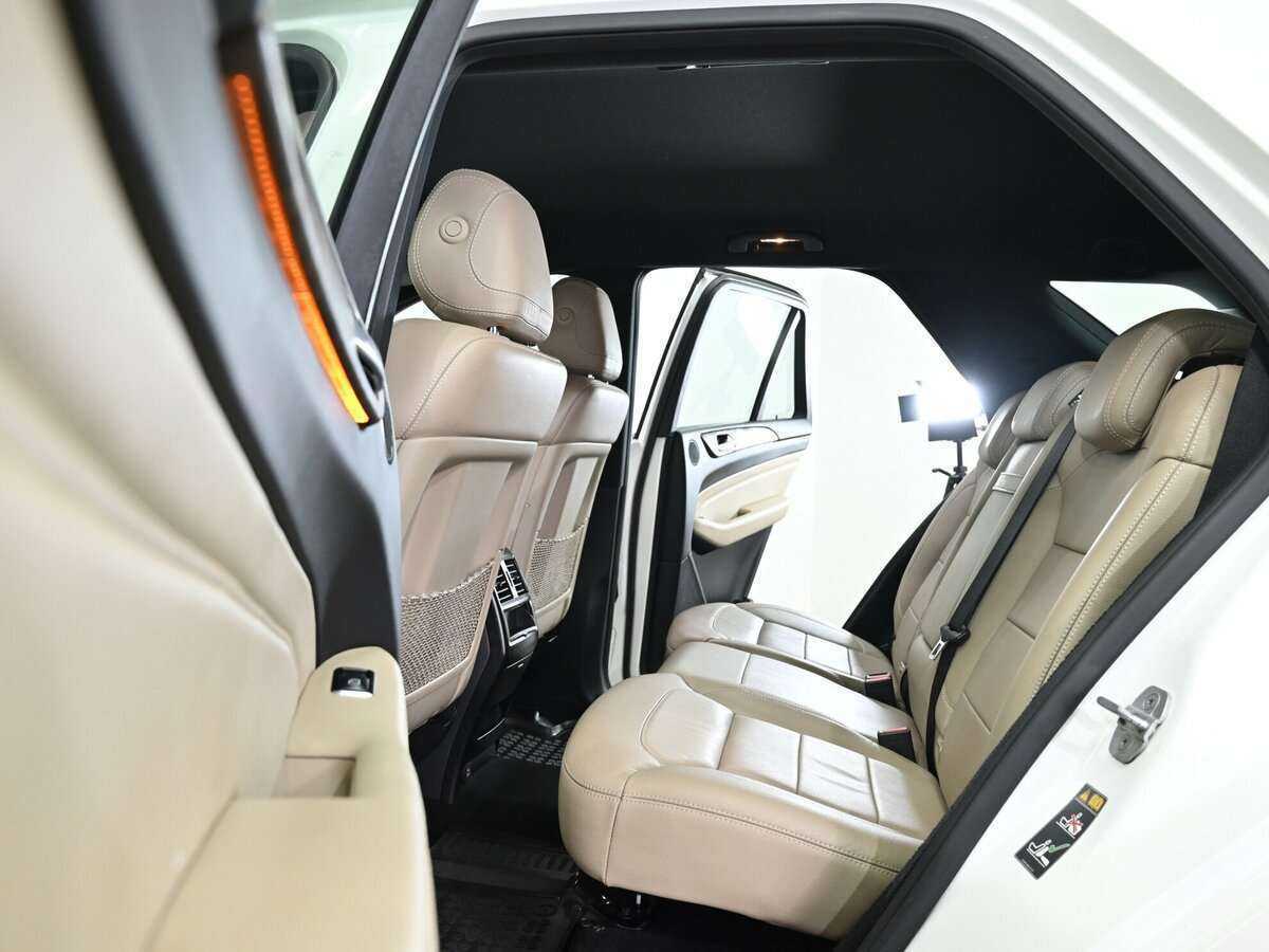 Купить Mercedes-Benz M-Класс с пробегом. Фото: #13