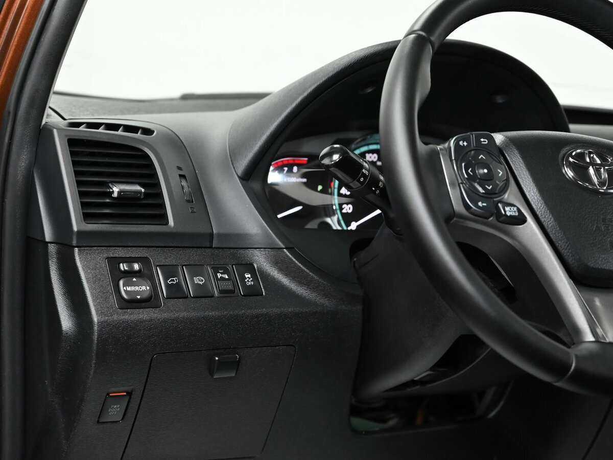 Купить Toyota Venza с пробегом. Фото: #10