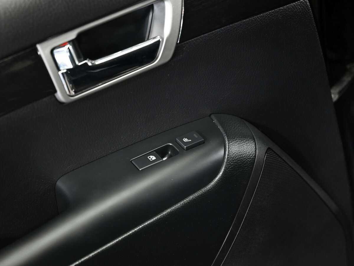 Купить Kia Mohave с пробегом. Фото: #10