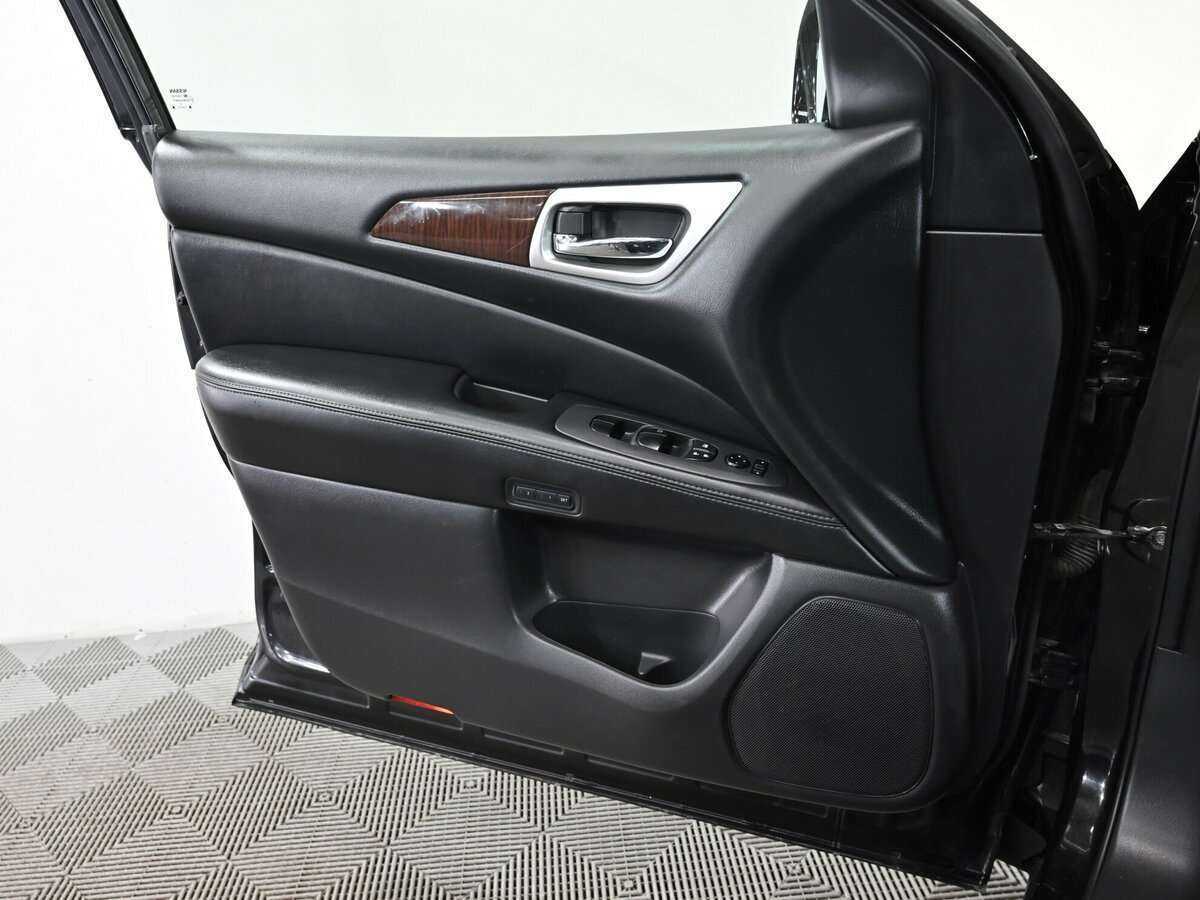 Купить Nissan Pathfinder с пробегом. Фото: #9