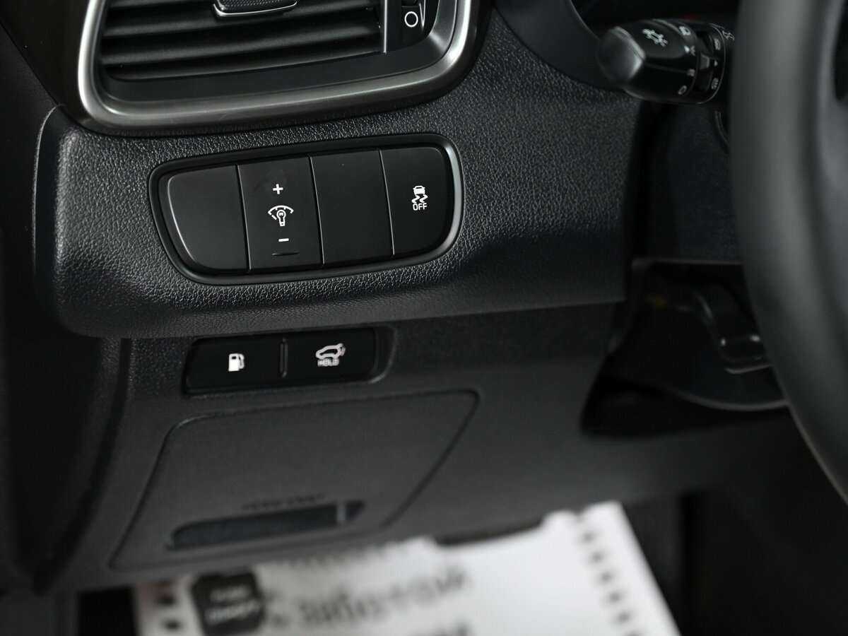 Купить Kia Sorento с пробегом. Фото: #2