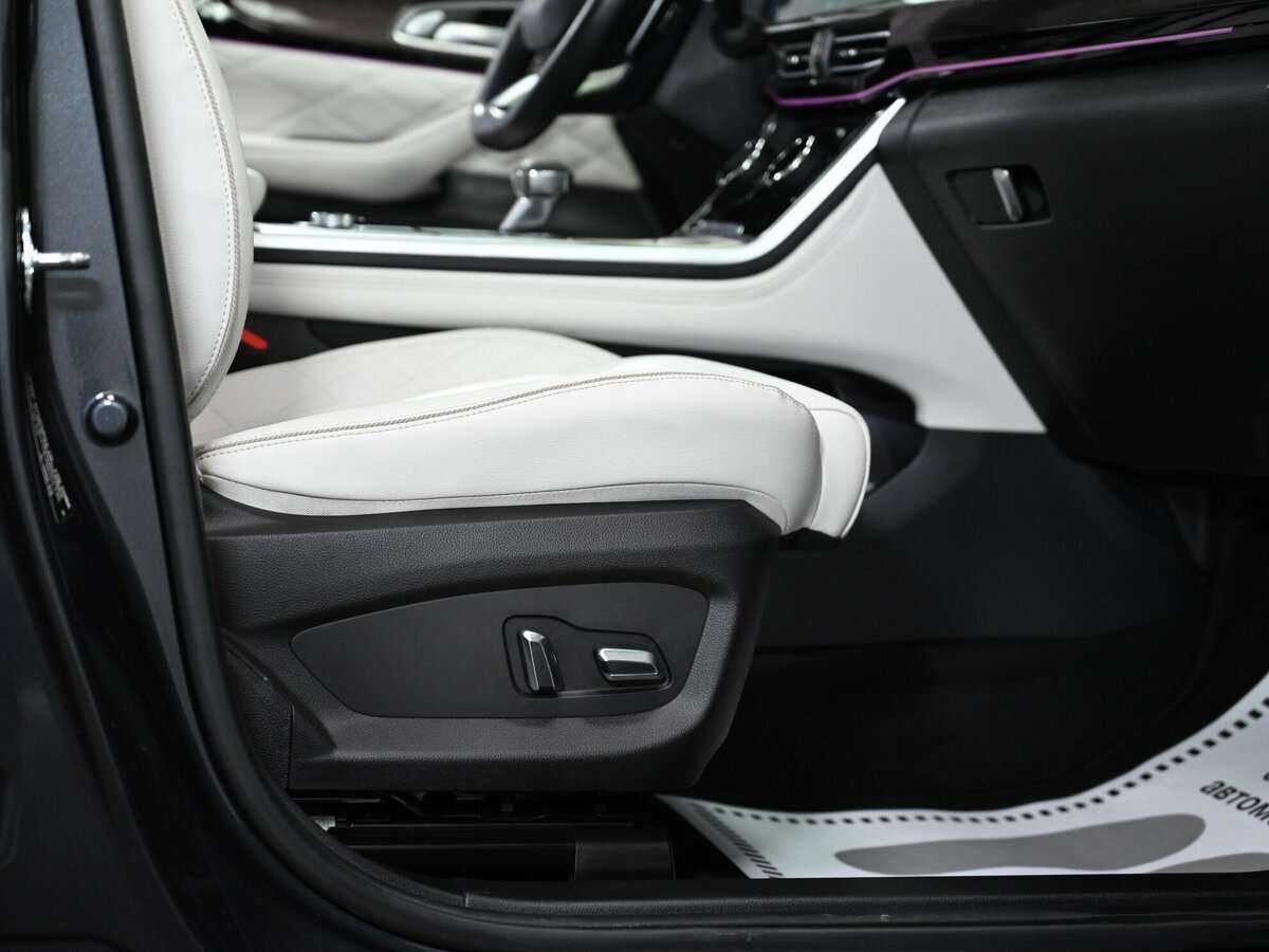 Купить EXEED VX с пробегом. Фото: #12