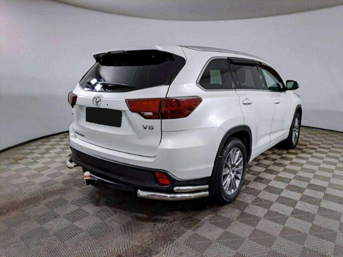 Купить Toyota Highlander с пробегом. Фото: #4