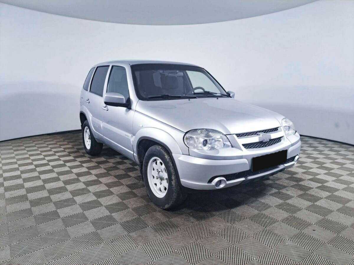 Купить Chevrolet Niva с пробегом. Фото: #2