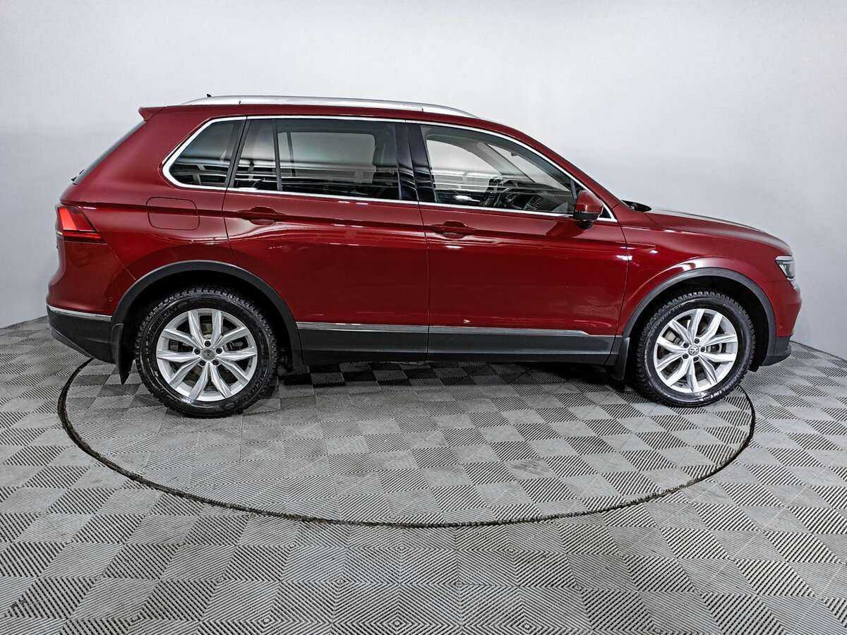 Купить Volkswagen Tiguan с пробегом. Фото: #3