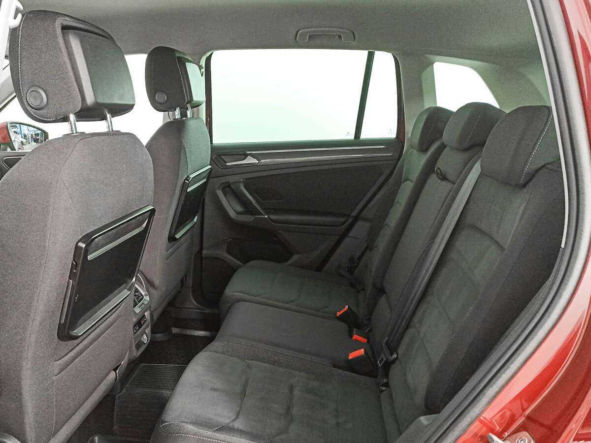 Купить Volkswagen Tiguan с пробегом. Фото: #9