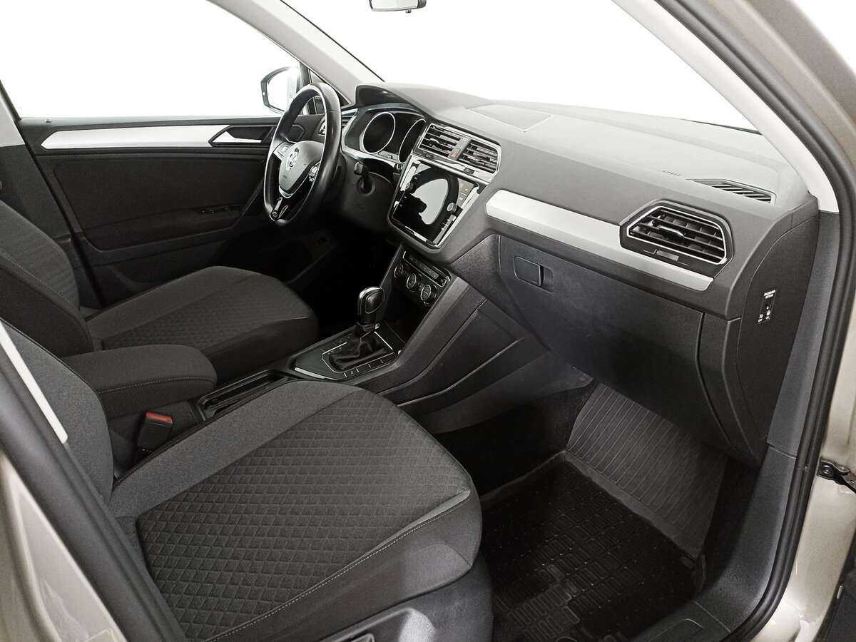 Купить Volkswagen Tiguan с пробегом. Фото: #8