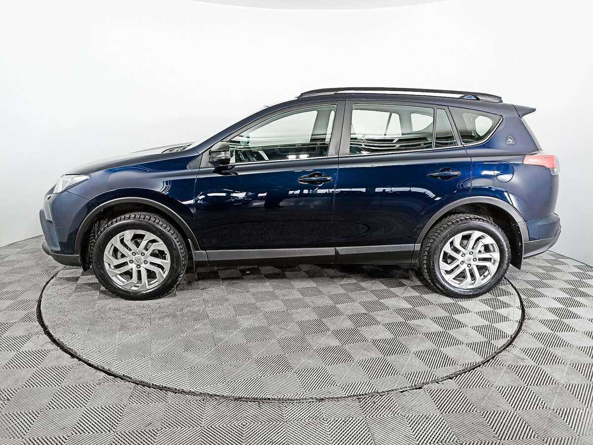 Купить Toyota RAV4 с пробегом. Фото: #7