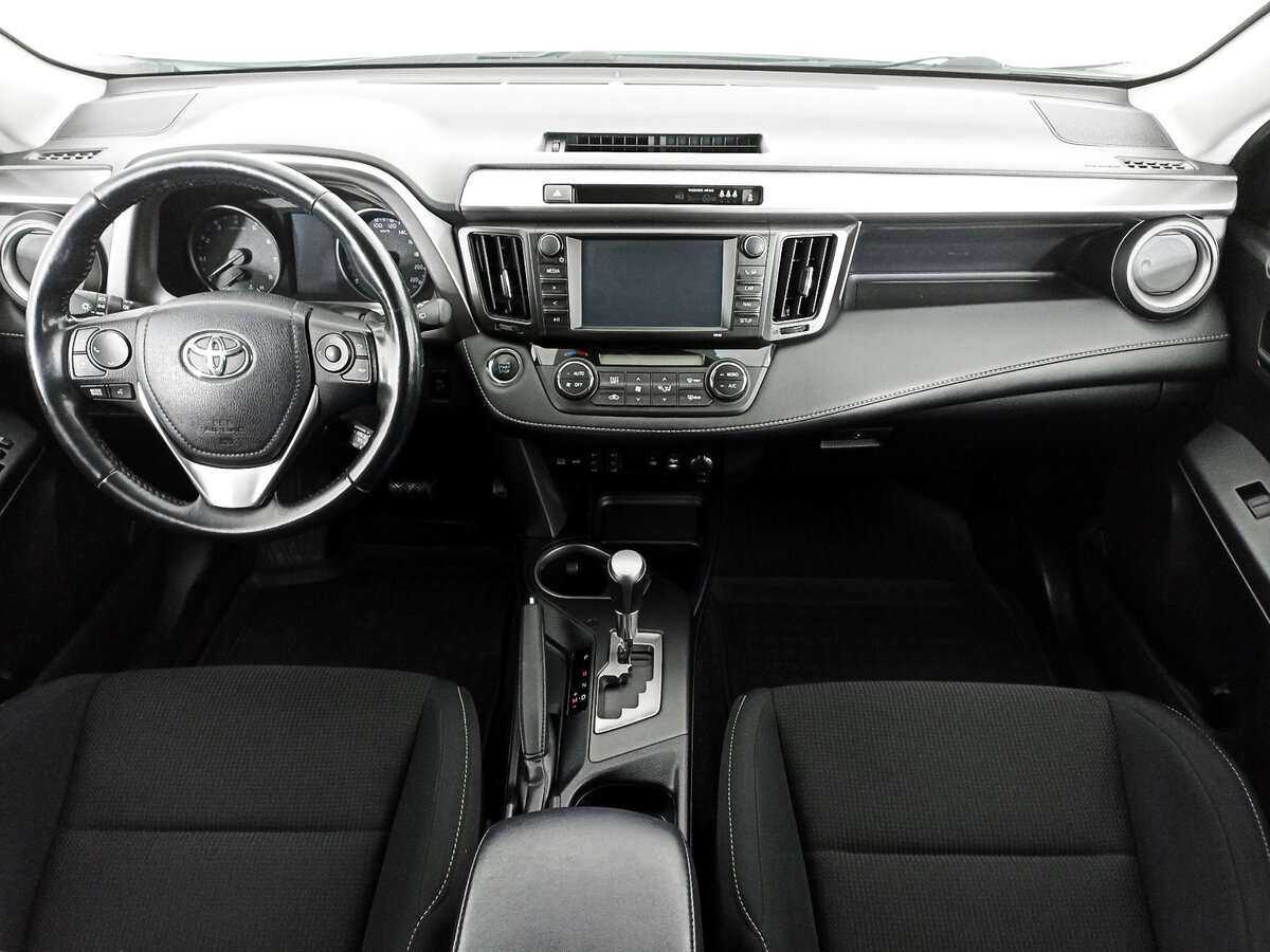 Купить Toyota RAV4 с пробегом. Фото: #11