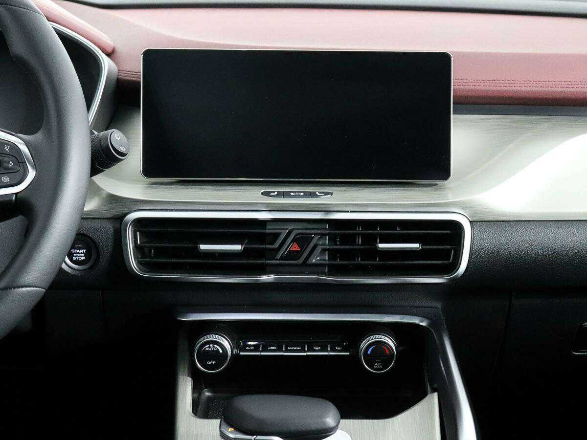 Купить Geely Coolray с пробегом. Фото: #11