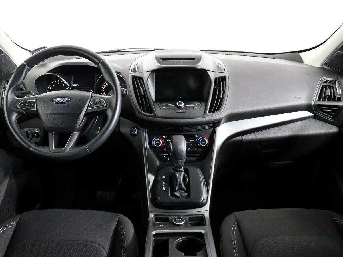 Купить Ford Kuga с пробегом. Фото: #10