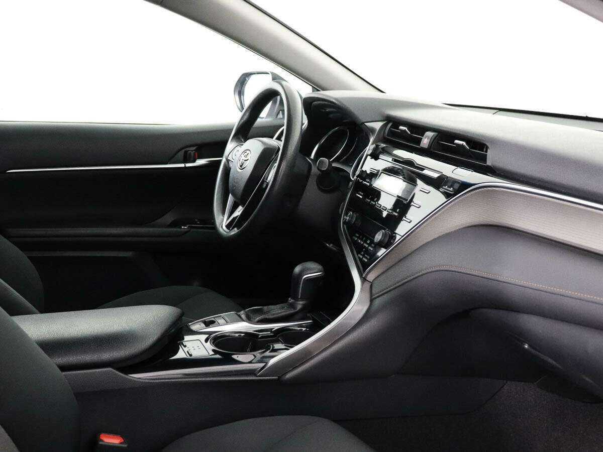 Купить Toyota Camry с пробегом. Фото: #6