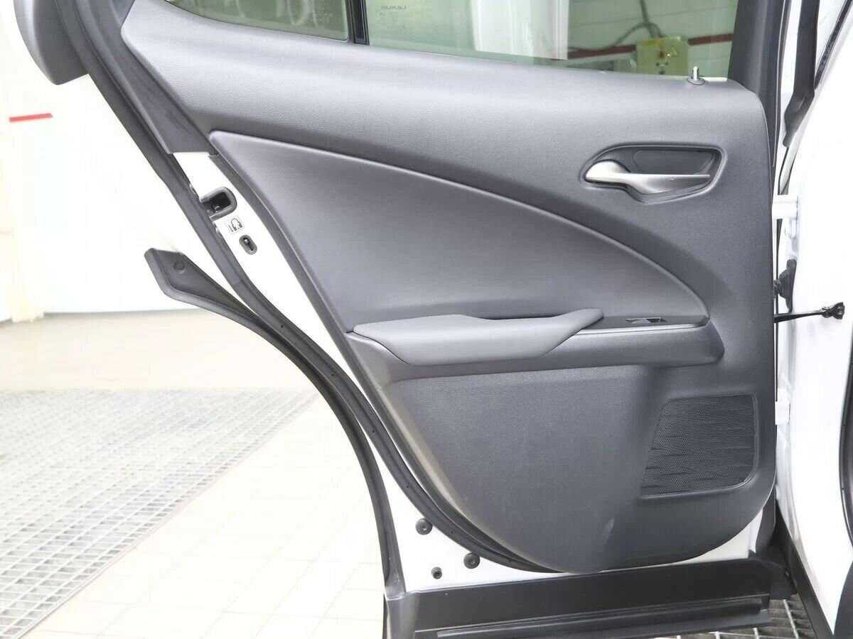 Купить Lexus UX с пробегом. Фото: #9