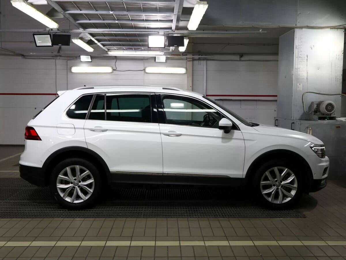 Купить Volkswagen Tiguan с пробегом. Фото: #14