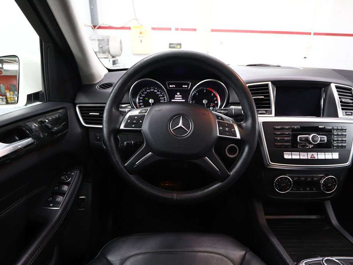 Купить Mercedes-Benz M-Класс с пробегом. Фото: #16