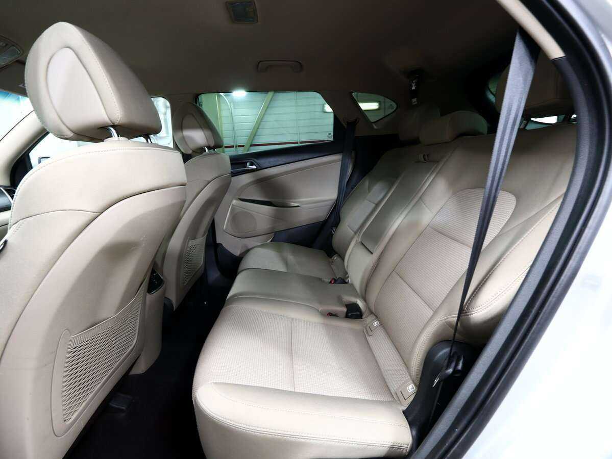 Купить Hyundai Tucson с пробегом. Фото: #8