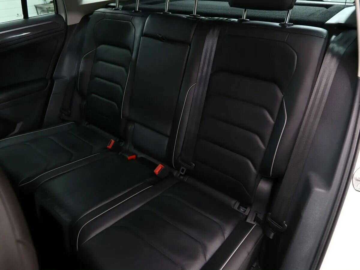Купить Volkswagen Tiguan с пробегом. Фото: #11