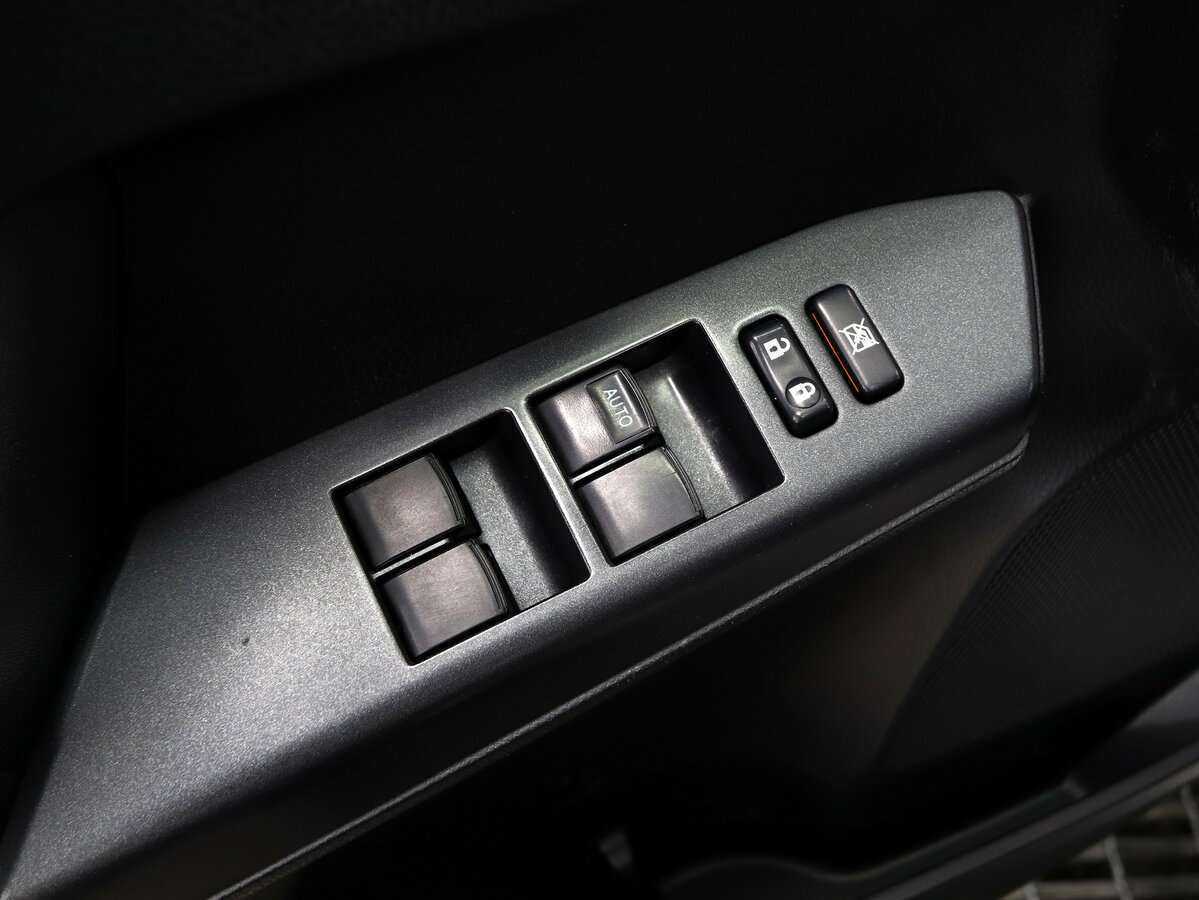 Купить Toyota RAV4 с пробегом. Фото: #12