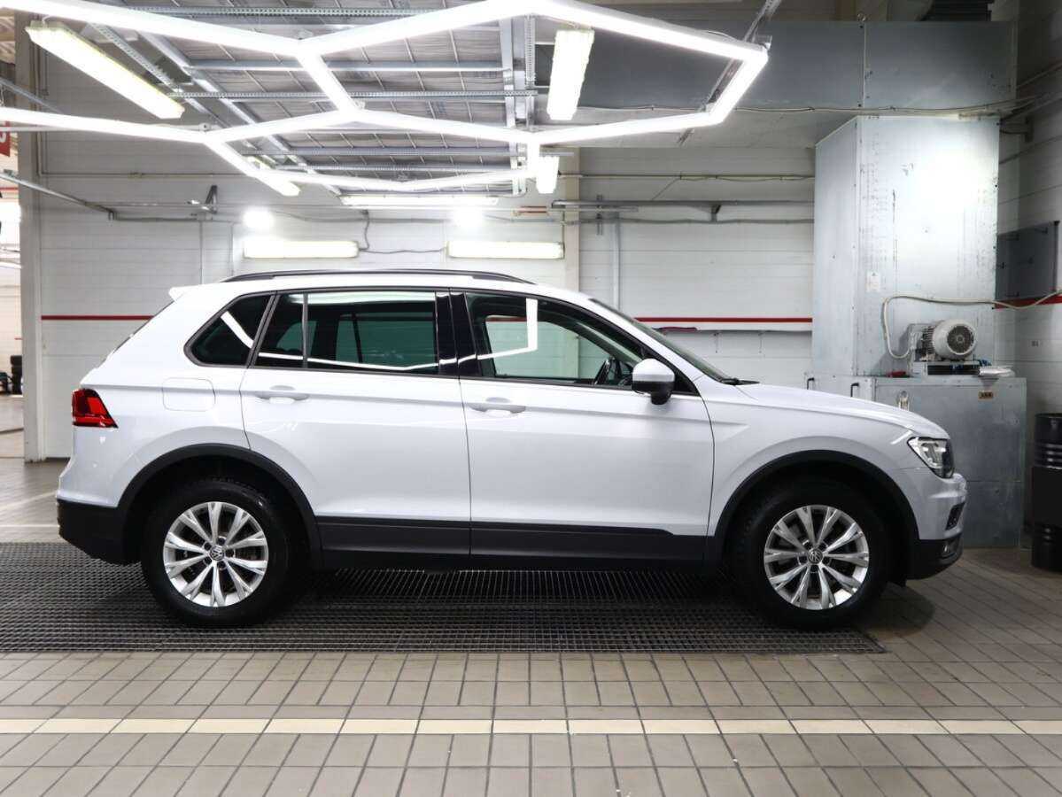 Купить Volkswagen Tiguan с пробегом. Фото: #10