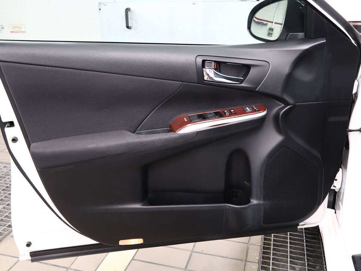 Продажа Б/У Тойота Камри. Фото: #7