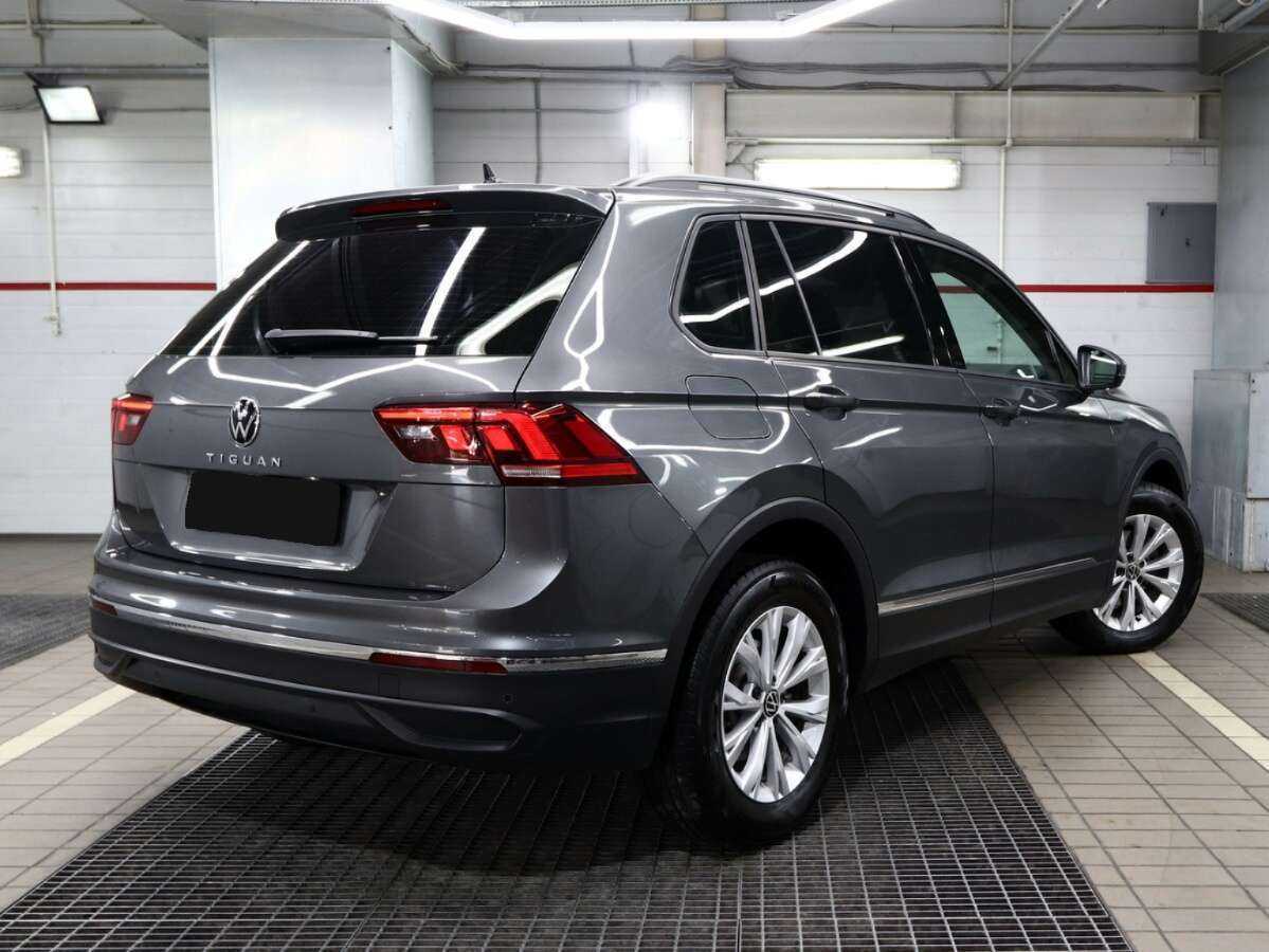 Купить Volkswagen Tiguan с пробегом. Фото: #4