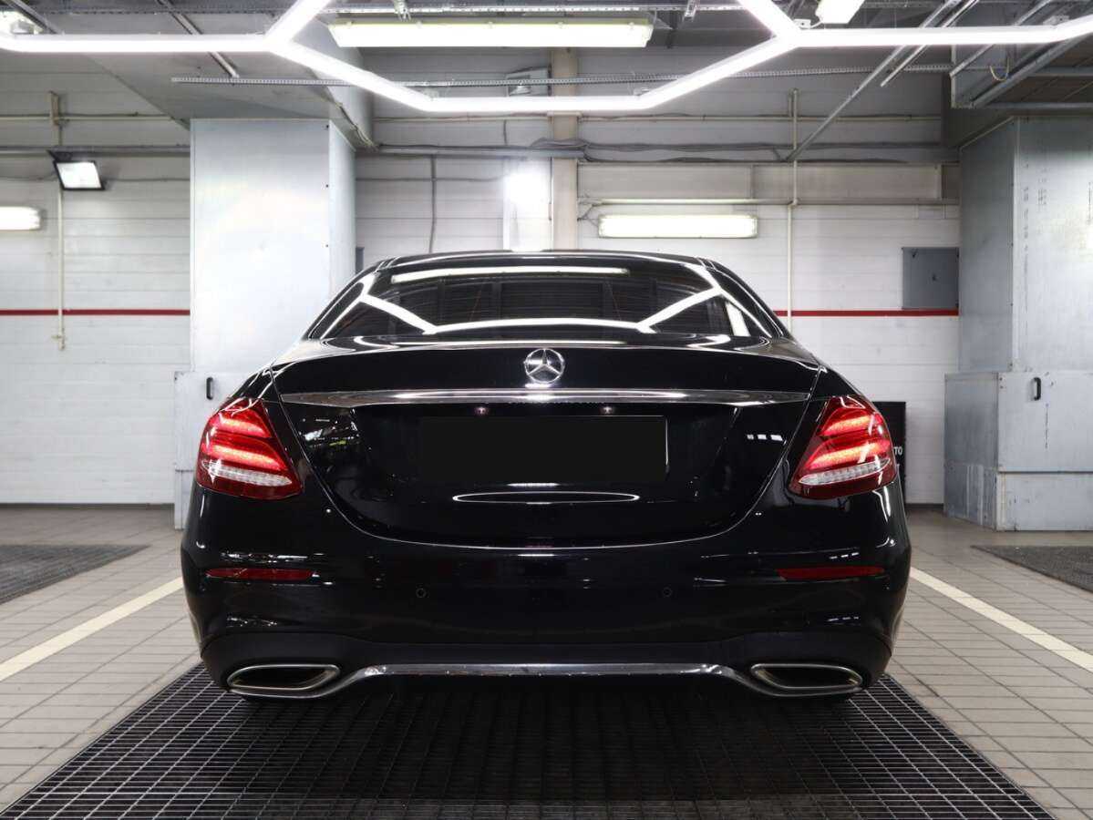 Купить Mercedes-Benz E-Класс с пробегом. Фото: #4