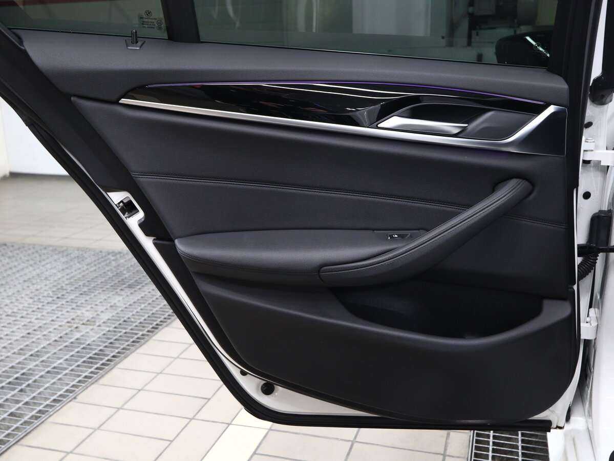 Купить BMW 5 серии с пробегом. Фото: #13