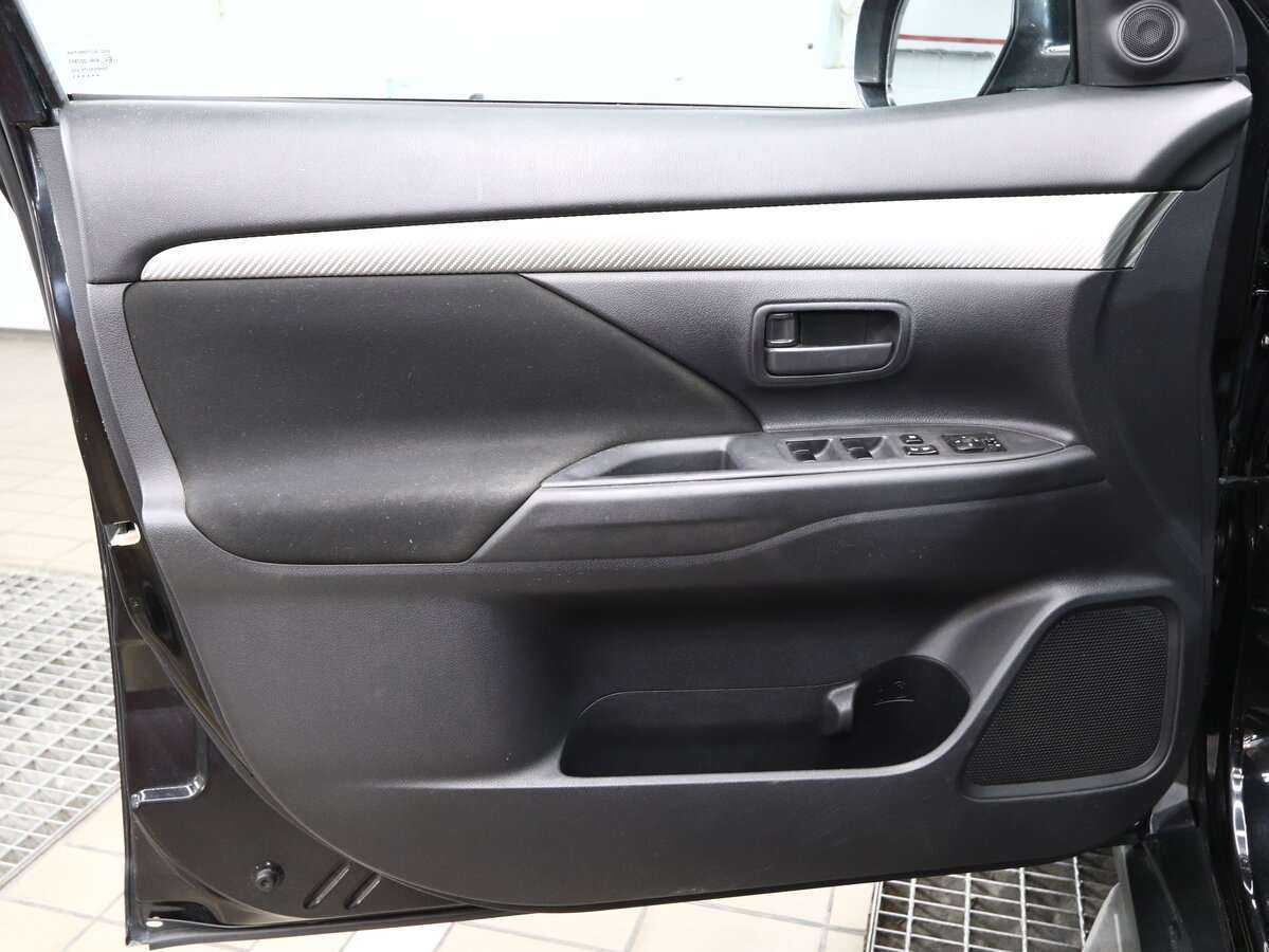 Продажа Б/У Митсубиши Оутлэндер. Фото: #6