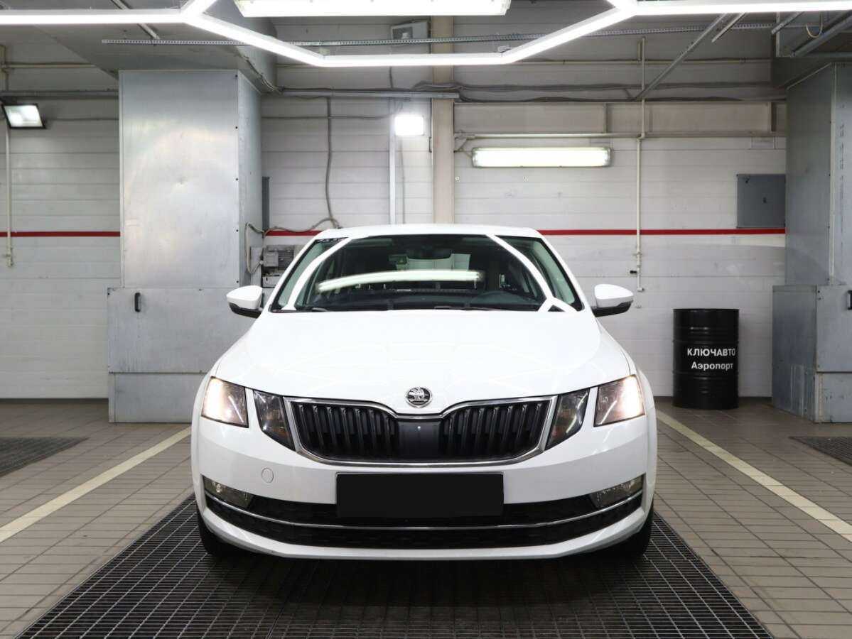 Купить Skoda Octavia с пробегом. Фото: #2