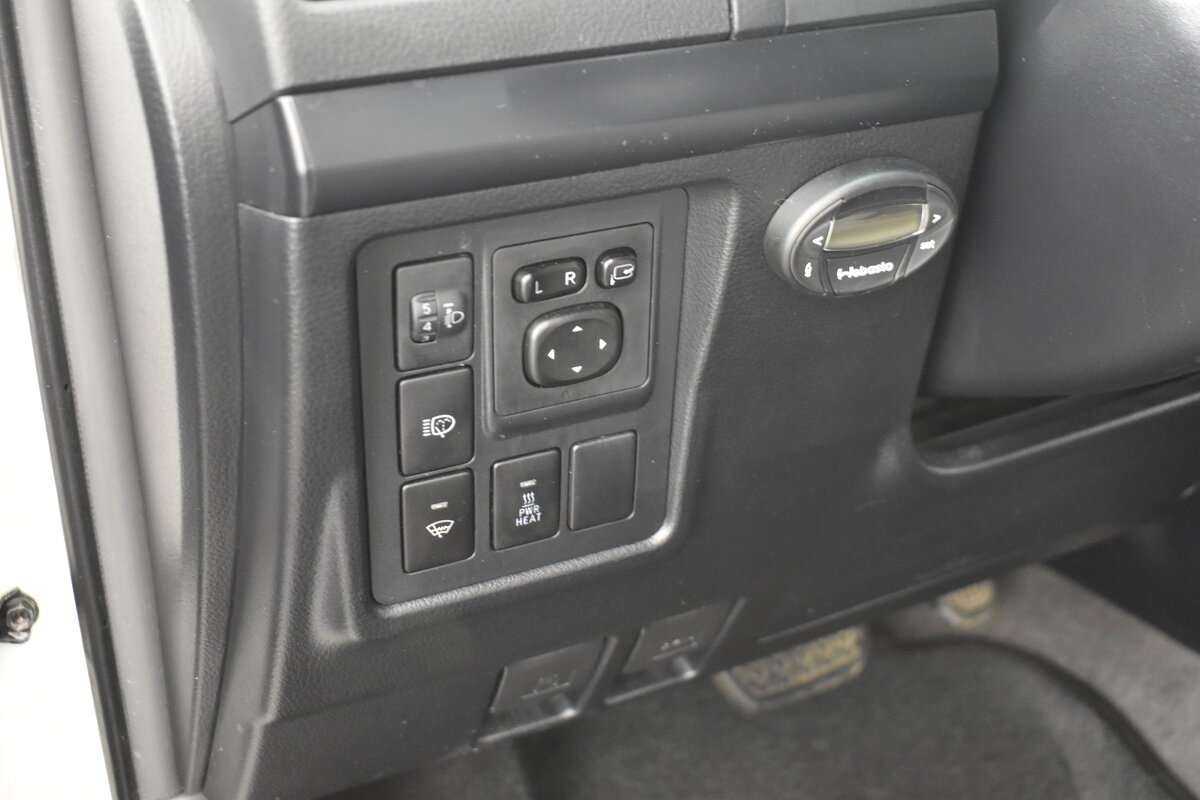 Купить Toyota Land Cruiser Prado с пробегом. Фото: #8