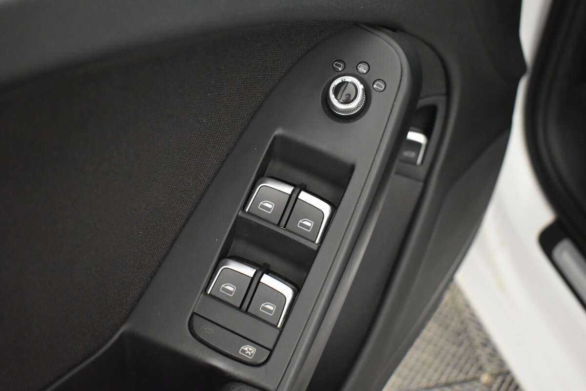 Купить Audi A4 с пробегом. Фото: #7