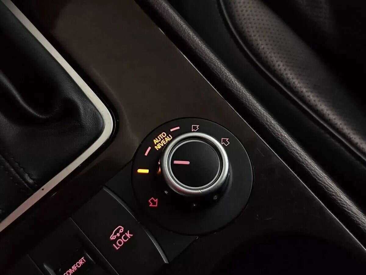 Купить Volkswagen Touareg с пробегом. Фото: #15