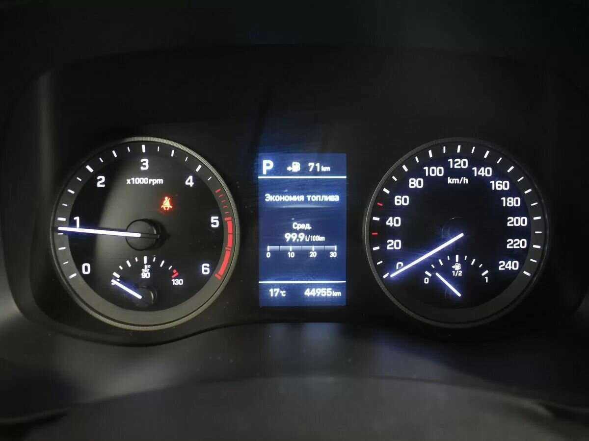 Купить Hyundai Tucson с пробегом. Фото: #13