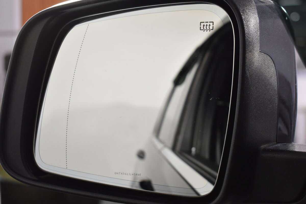 Купить Jeep Grand Cherokee с пробегом. Фото: #28