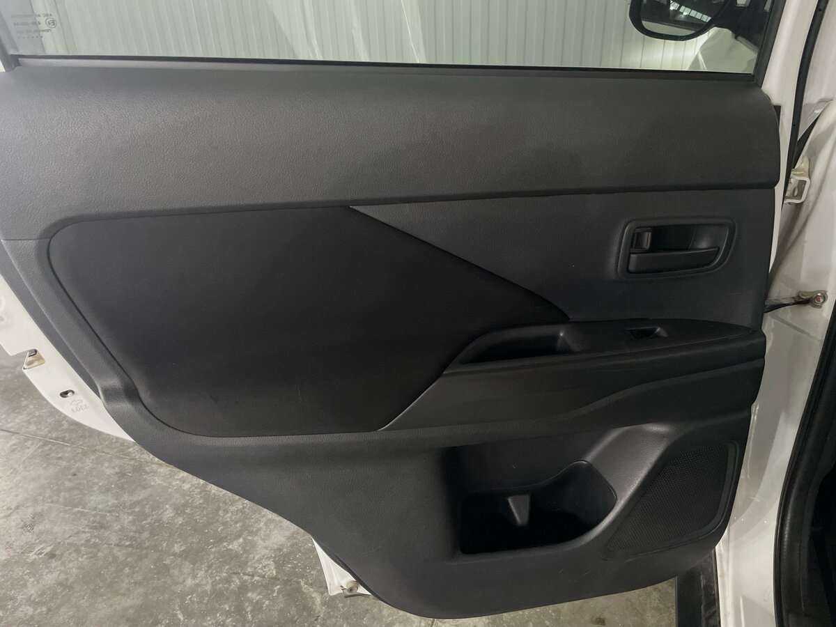 Продажа Б/У Митсубиши Оутлэндер. Фото: #17